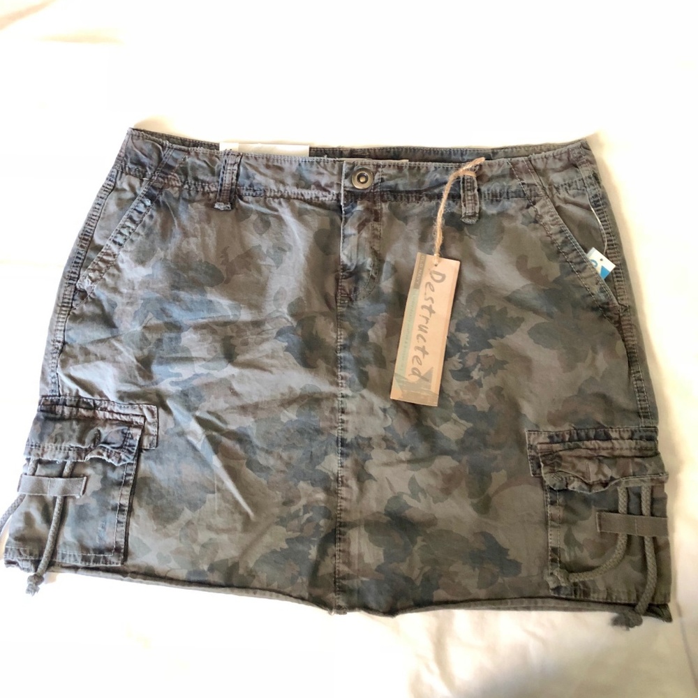 Old Navy Camo Floral Skirt New With Tags